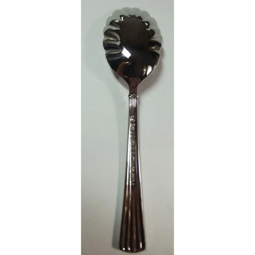 Reed & Barton Sugar Shell Spoon TRINITY HALL 18/10 stainless 6.5
